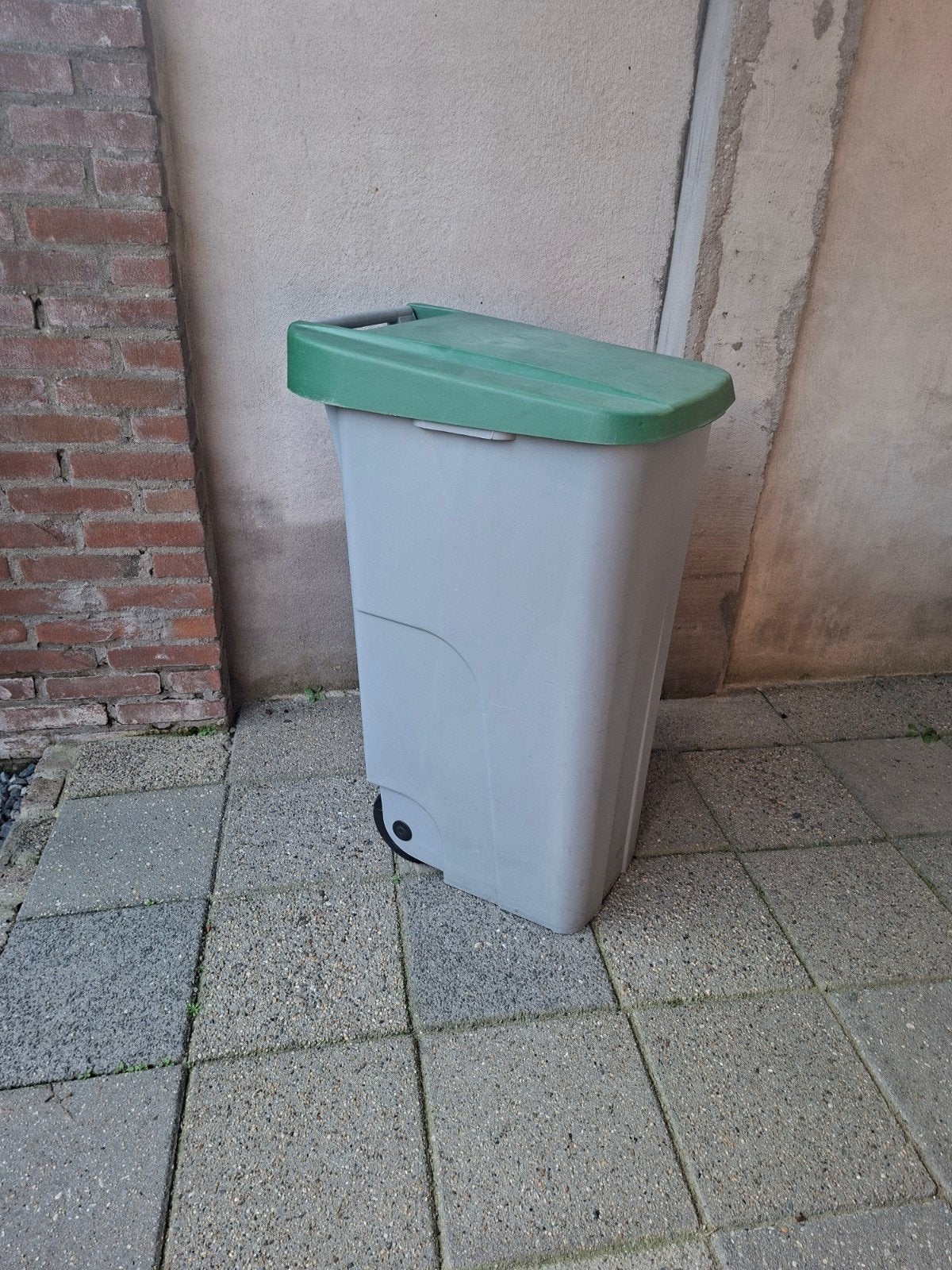 Grijze kliko met groene deksel, Ophalen, Kunststof, Gebruikt, 40 liter of meer