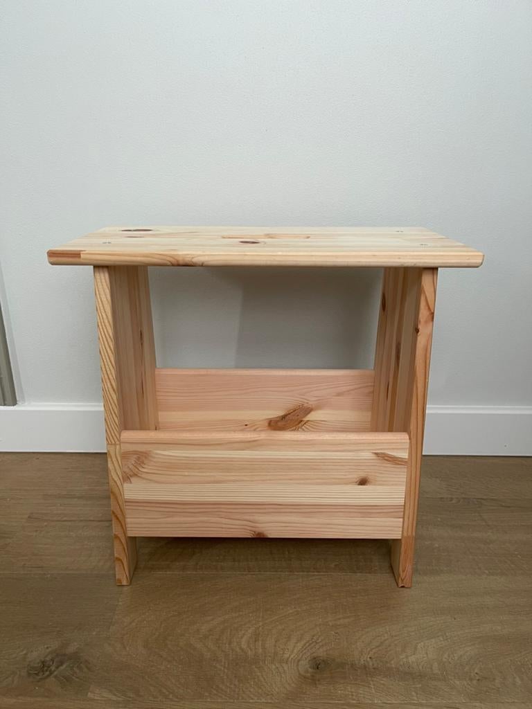 Perjohan kruk met opbergruimte ikea, Ophalen, Zo goed als nieuw