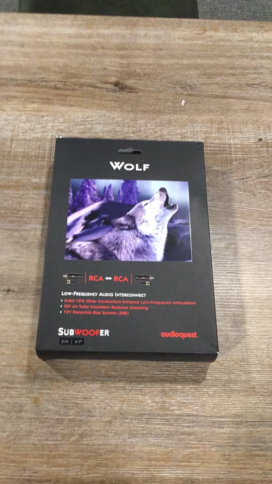 Audioquest Wolf subwoofercable in nieuwstaat., Audio, Tv en Foto, Ophalen of Verzenden, Zo goed als nieuw, Minder dan 2 meter