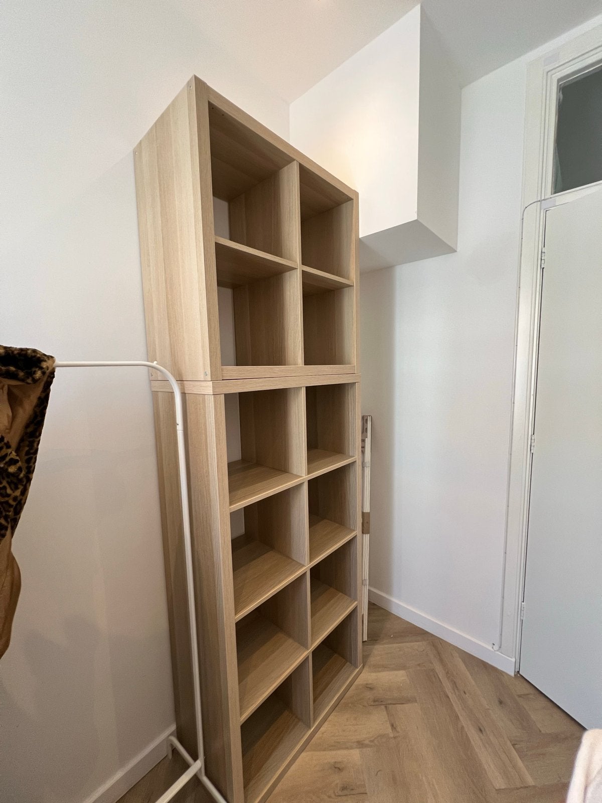 Twee NIEUWE IKEA Kallax kasten wit gelazuurd eikeneffect, Ophalen, Met plank(en), Gebruikt, 50 tot 100 cm