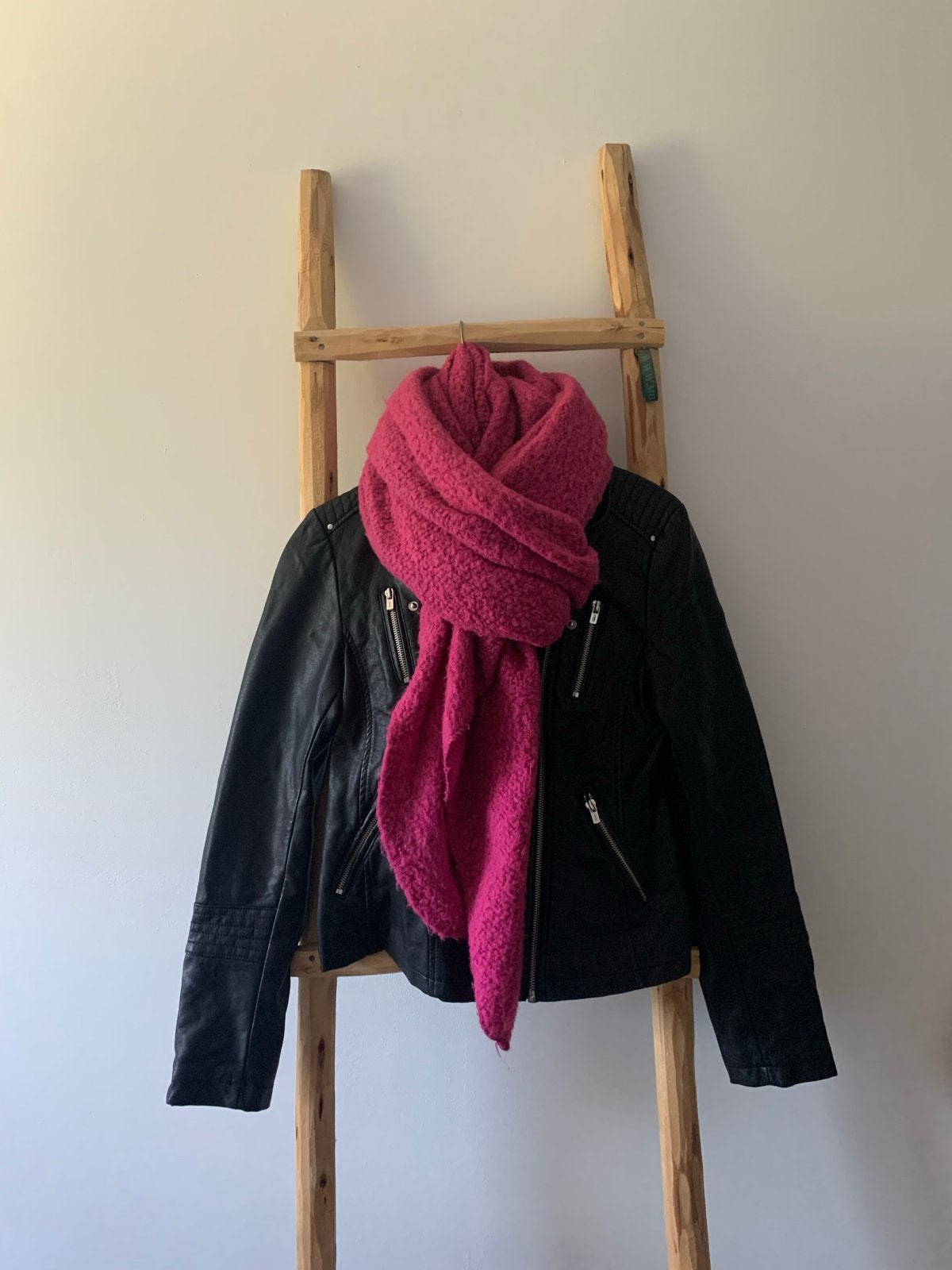 ONLY Zwarte bikerjack maat 38 met sjaal, Kleding | Dames, Jassen | Winter, Ophalen of Verzenden, Zo goed als nieuw, Maat 38/40 (M)