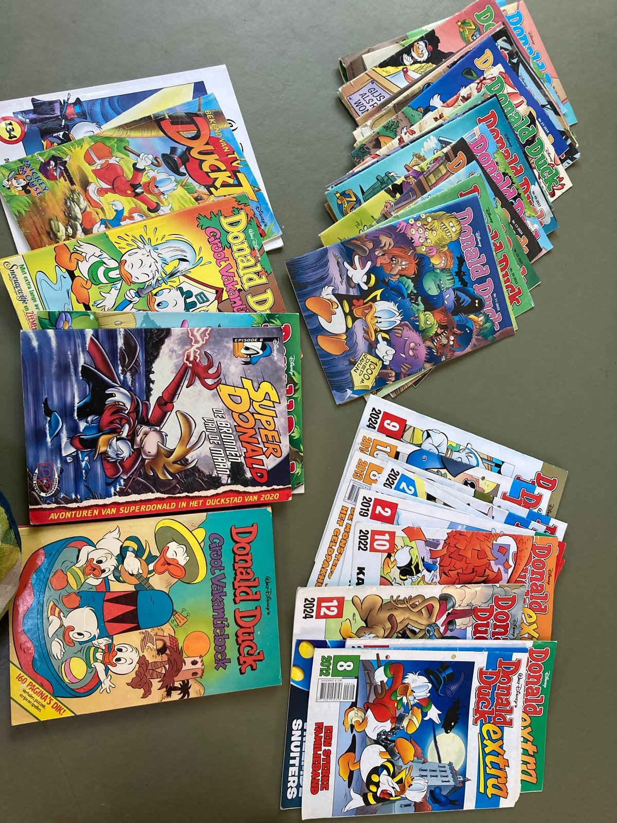 Donald Duck Extra, Donald Duck weekbladen en divers, Meerdere stripboeken, Ophalen, Gelezen