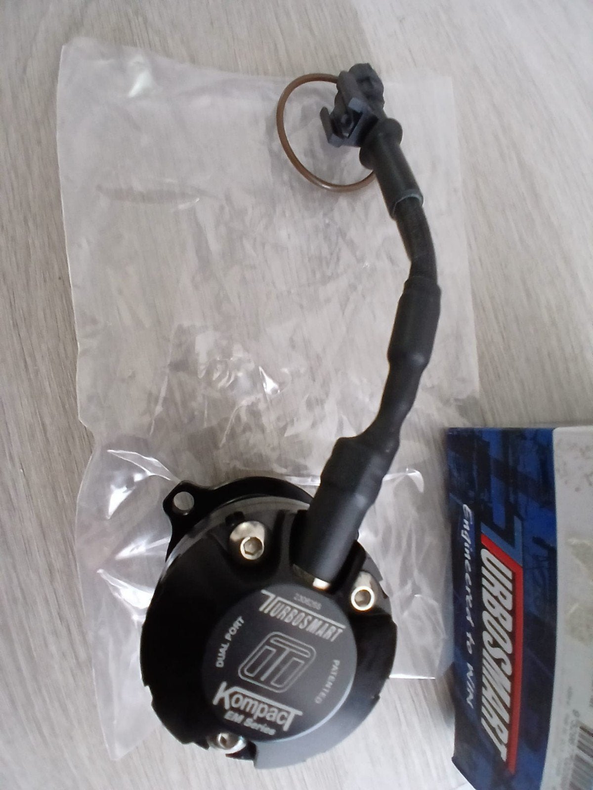 Turbosmart BOV Kompact EM Dual & FPR8 Brandstofdrukregelaar, Ophalen, Nieuw, Seat
