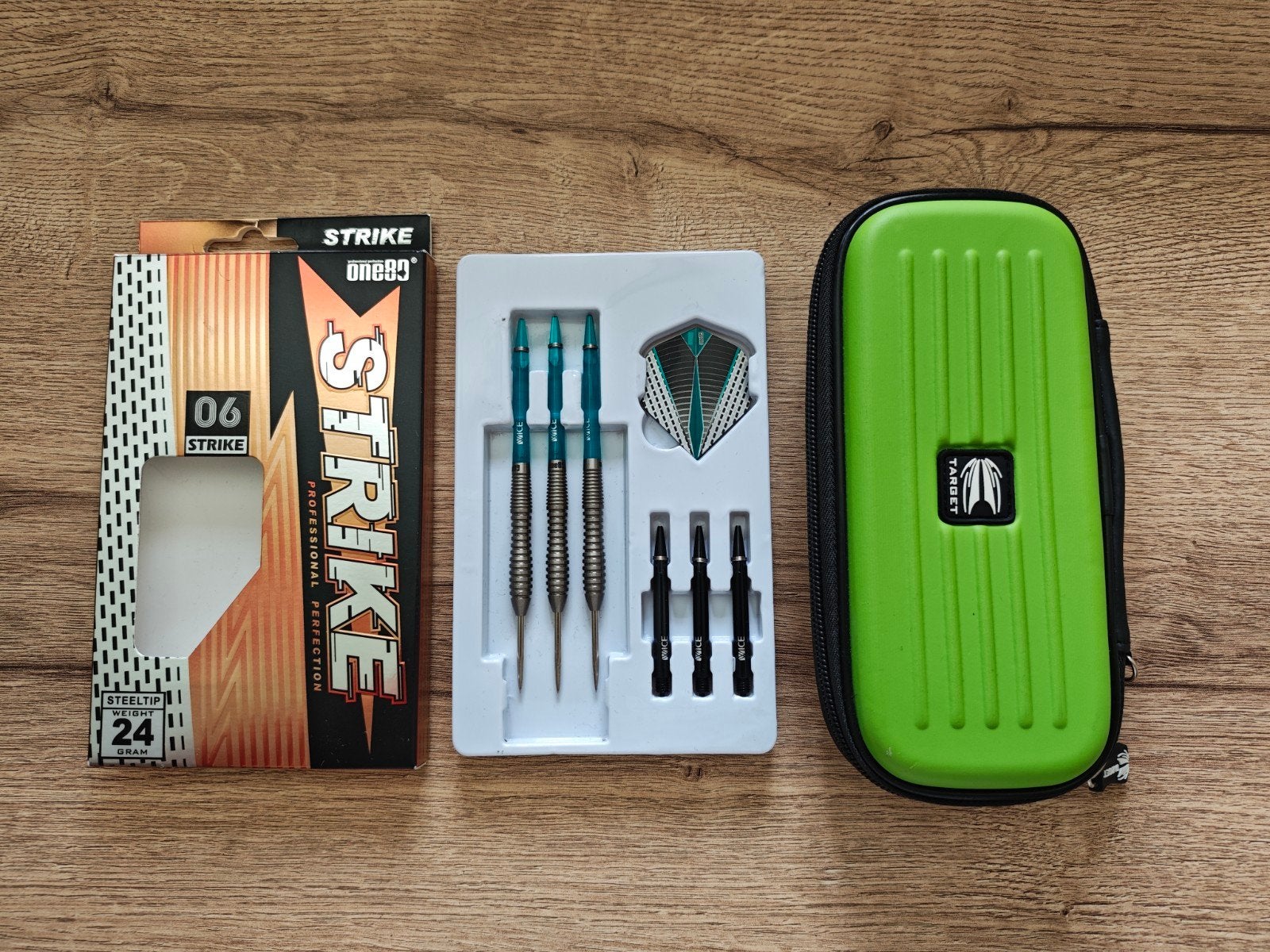 One80 Strike 06 24g Darts incl. Target Takoma Wallet, Ophalen of Verzenden, Zo goed als nieuw, Pijlen