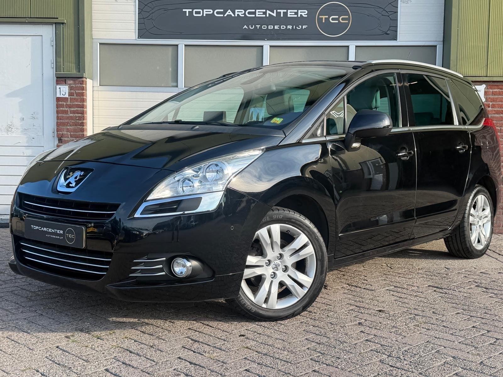 Peugeot 5008 1.6 THP GT/LEER/STOELV/AUT/PARKS/TREKH/APK/NAP, Auto's, Peugeot, Euro 5, 1650 kg, Zwart, 84 €/maand