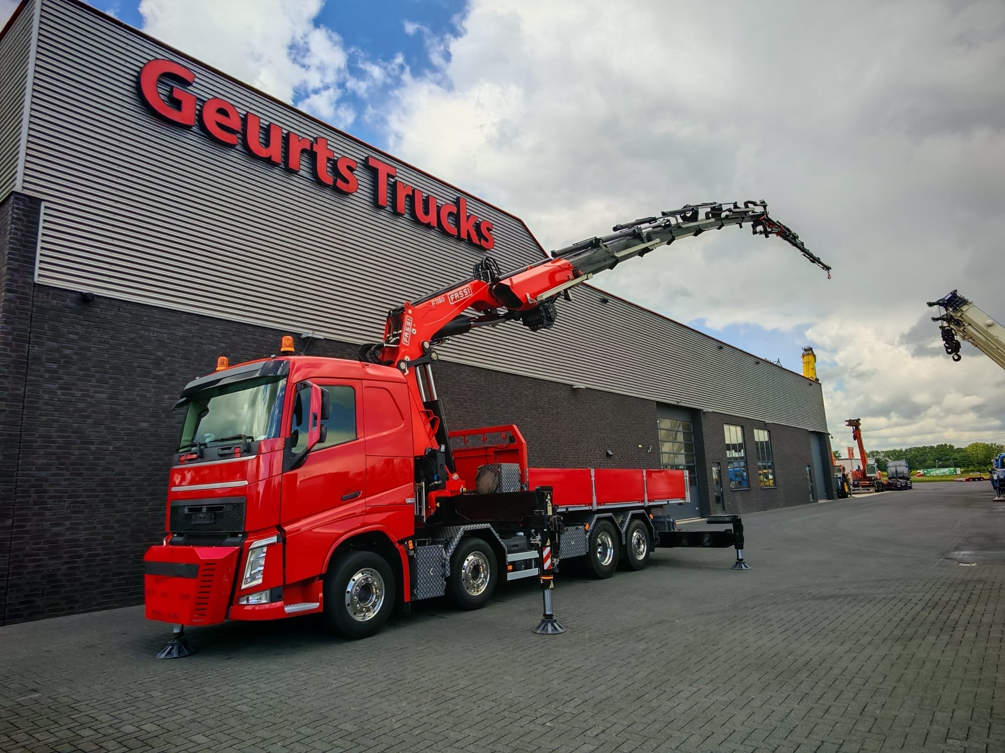Volvo FH 540 8X2 TREKKER BAKWAGEN MET FASSI F1150RA.2.27 XHE, Auto's, Vrachtwagens, Automaat, Euro 6, Automatische klimaatregeling