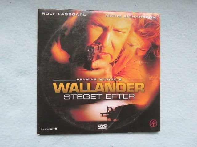 Zweedse DVD: Steget efter - Wallander - met oa Rolf Lassgård, Vanaf 16 jaar, Ophalen of Verzenden, Zo goed als nieuw, Maffia en Misdaad