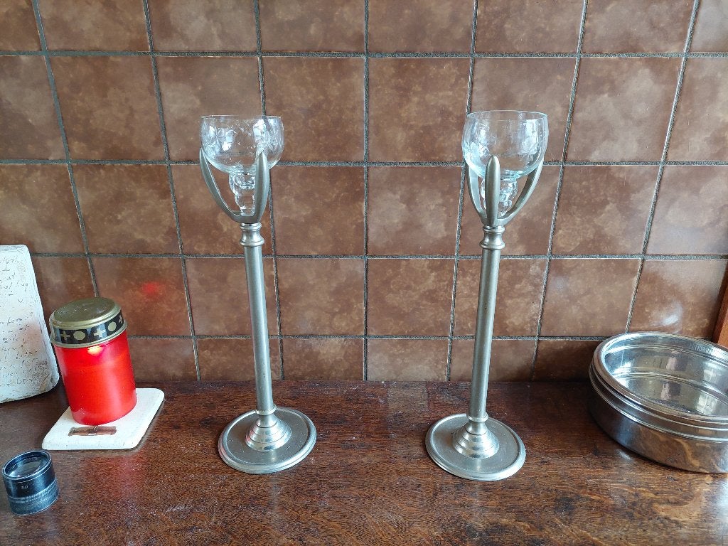 Twee metalen kandelaars met glazen kom / Theelicht, Ophalen of Verzenden, Overige materialen
