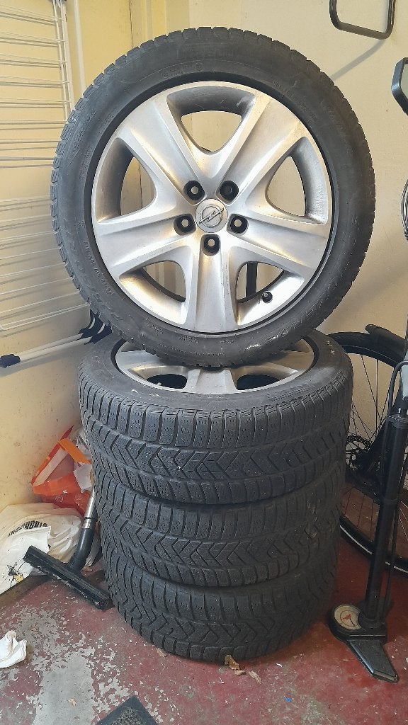 Opel Zafira Tourer C winterbanden op velg 225/50 R17, Ophalen, Gebruikt