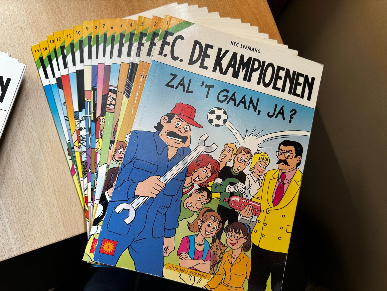 F.C. De Kampioenen strips 1 t/m 37 (deel 23 & 33 ontbreken), Meerdere stripboeken, Ophalen of Verzenden, Gelezen