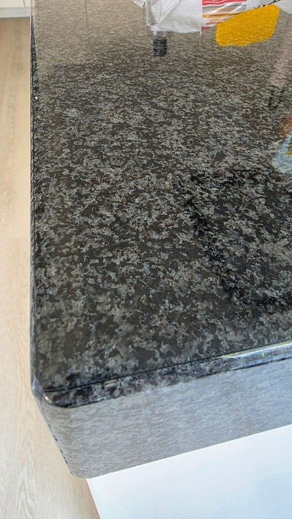 Foto 6 van KEUKEN MET KOOKEILAND, GRANIETEN WERKBLAD