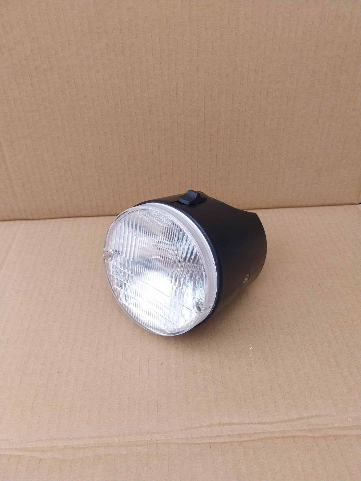 Vespa si koplamp origineel nieuw! NOS, Fietsen en Brommers, Brommeronderdelen | Oldtimers, Ophalen of Verzenden, Nieuw