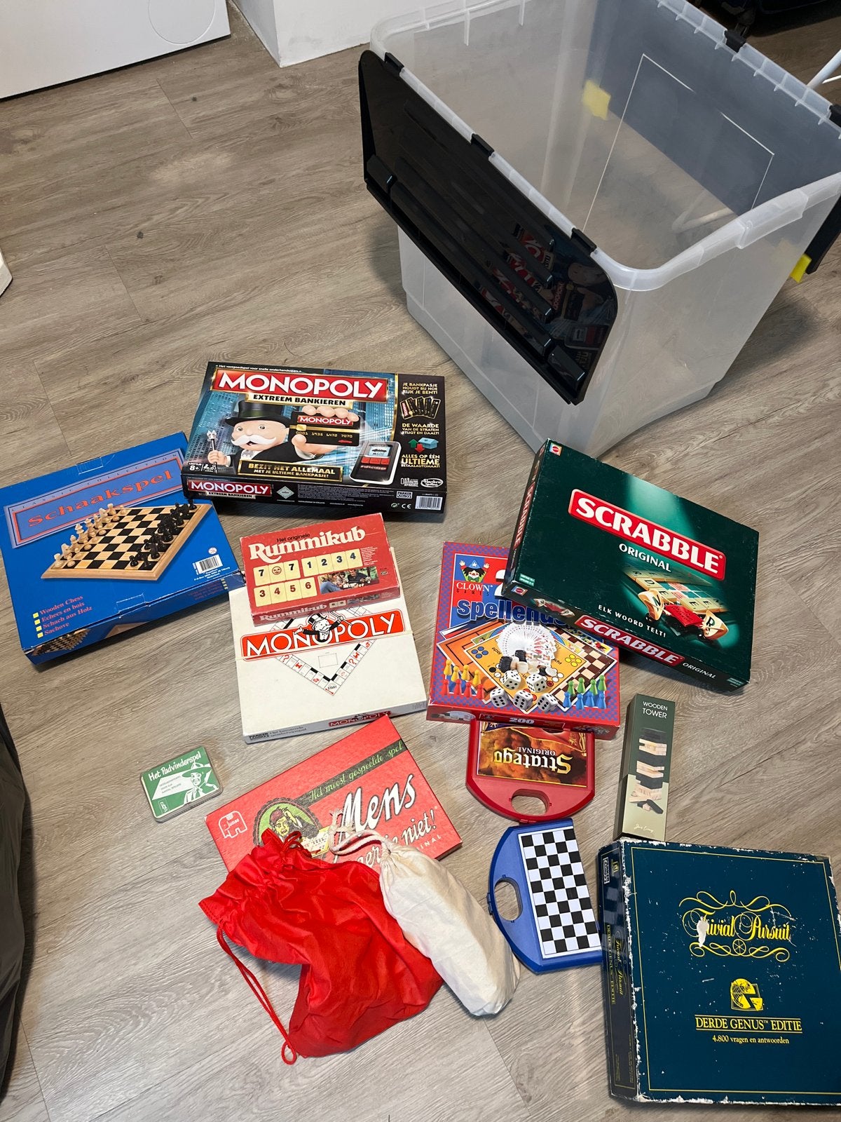 Grote collectie bordspellen: Monopoly, Scrabble, Rummikub, Een of twee spelers, Ophalen, Gebruikt