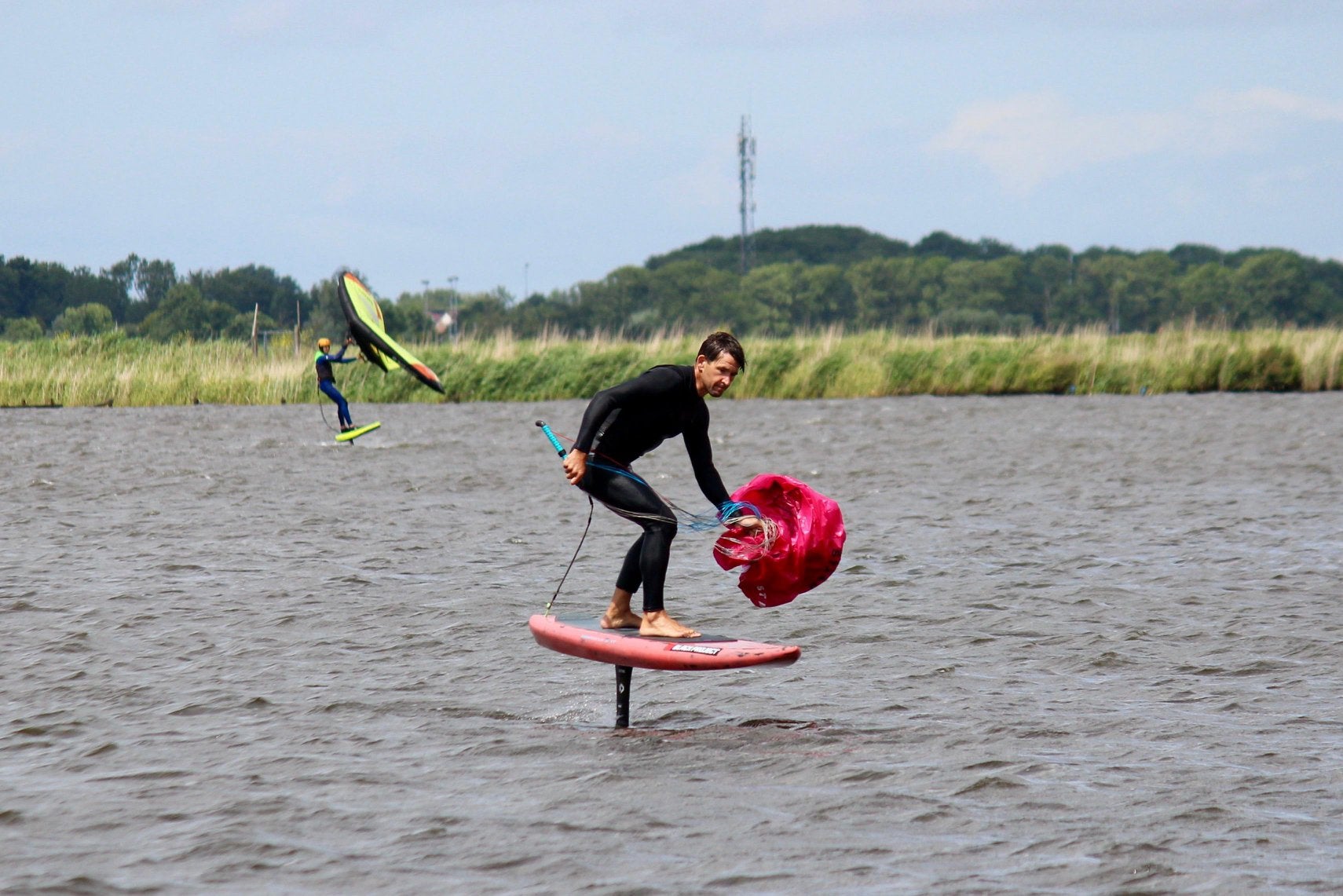 Parawing downwind foil board duotone downwinder 2025 90 L, Ophalen, Kiteboard, Foil, Zo goed als nieuw