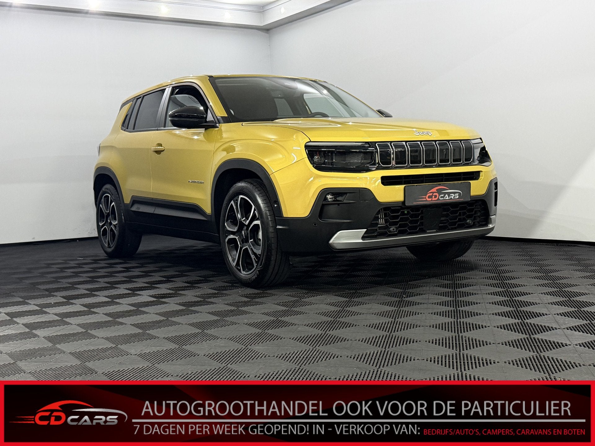 Jeep Avenger 1.2 Summit Camera, Apple carplay, Half leder, K, Auto's, Voorwielaandrijving, 101 pk, Gebruikt, 1199 cc