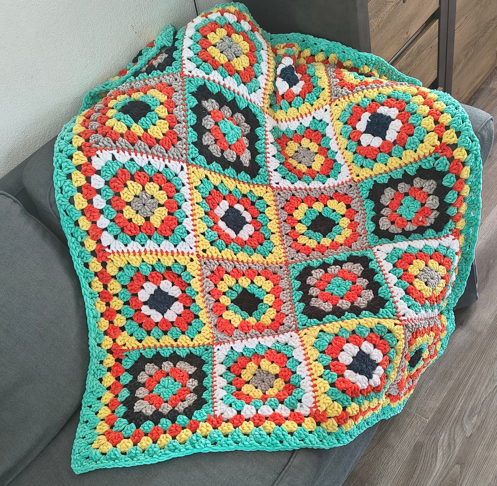 Superzachte gehaakte chenille deken - Teddy zacht & warm, Overige merken, Meerkleurig, Nieuw, Ophalen of Verzenden