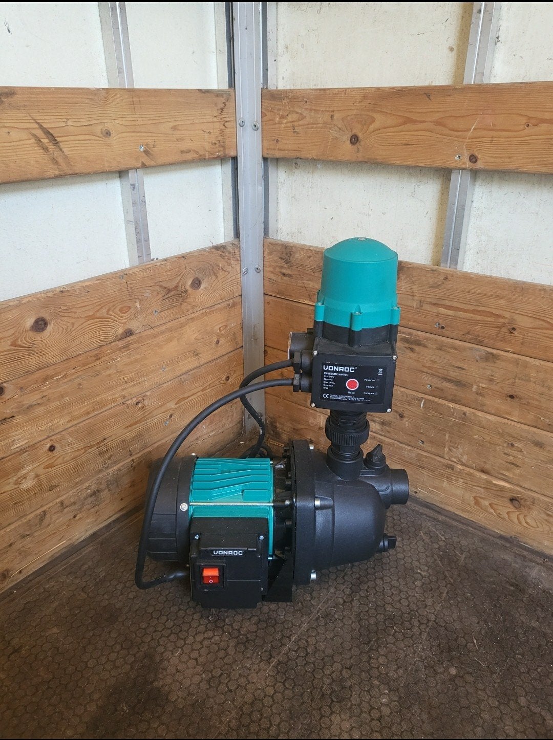 Hydrofoorpomp - Zo goed als nieuw, Ophalen of Verzenden, Zo goed als nieuw, Elektrisch, Hydrofoorpomp