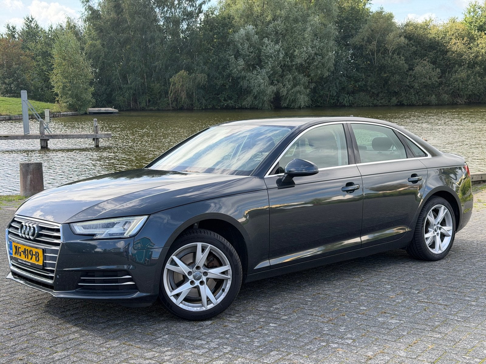 Audi A4 1.4 Tfsi 150pk S Tronic 2019 Grijs /NAP/2e eigenaar, Auto's, A4, Origineel Nederlands, 1395 cc, Particulier