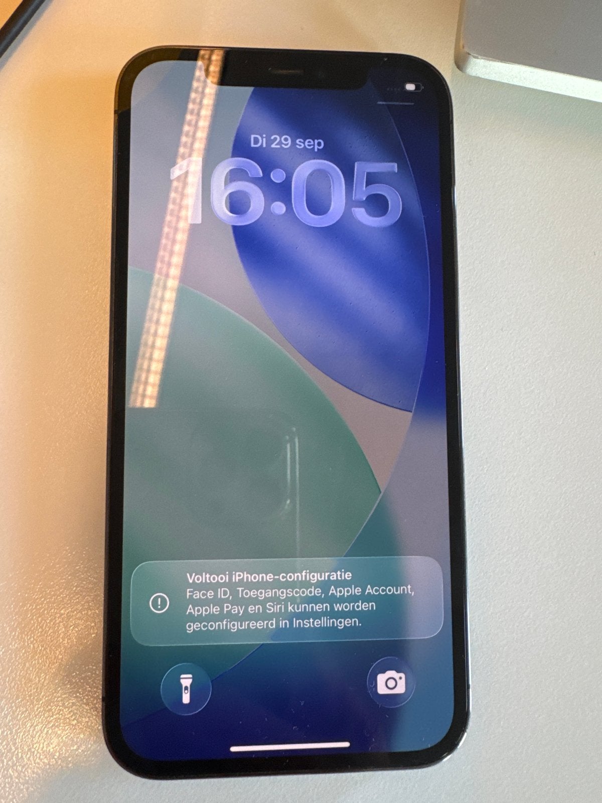 Foto 2 van Zo goed als nieuwe iPhone 12 - 128 GB