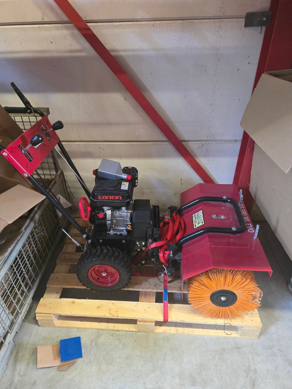 Loncin SS680WL EVO veegmachine / sneeuwruimer, Ophalen, Zo goed als nieuw, Loncin