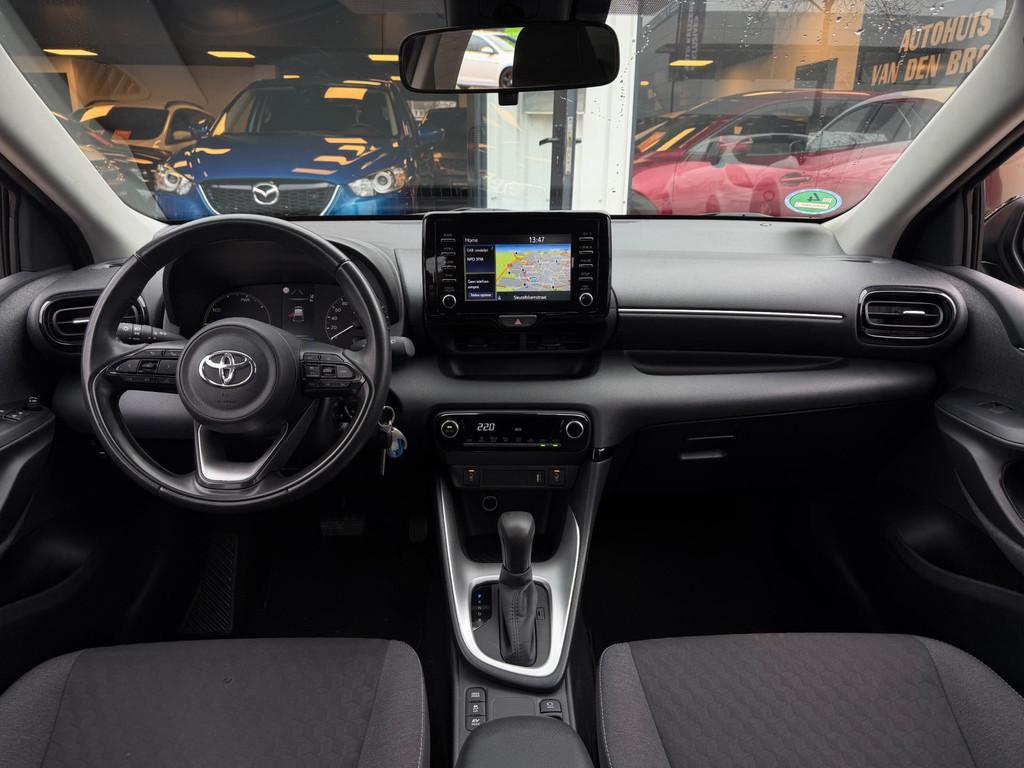 Toyota Yaris 1.5 Hybrid Active|Navi|Cruise|Carplay|Camera|AC, Gebruikt, 450 kg, Zwart, Bedrijf