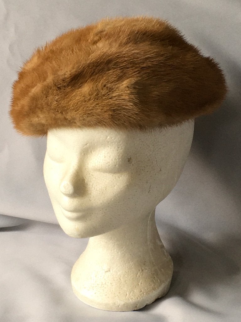 vintage nertsbontmuts, Kleding | Dames, Ophalen of Verzenden, Gedragen, One size fits all