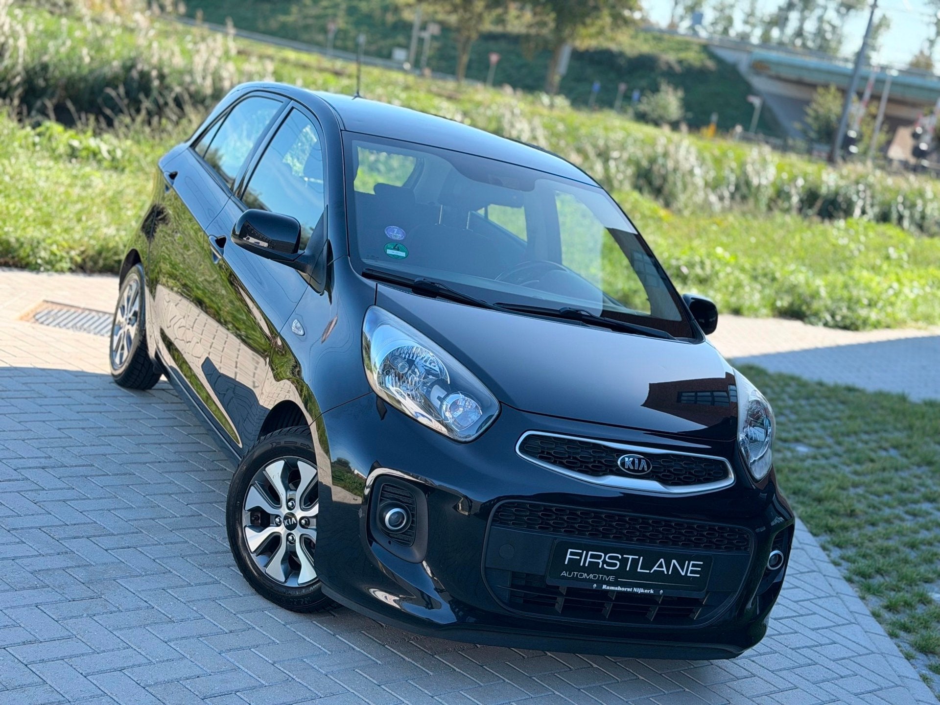 Kia Picanto 1.0 CVVT ComfortPlusLine Navigator | Achteruitca, Voorwielaandrijving, Gebruikt, Euro 6, 4 stoelen