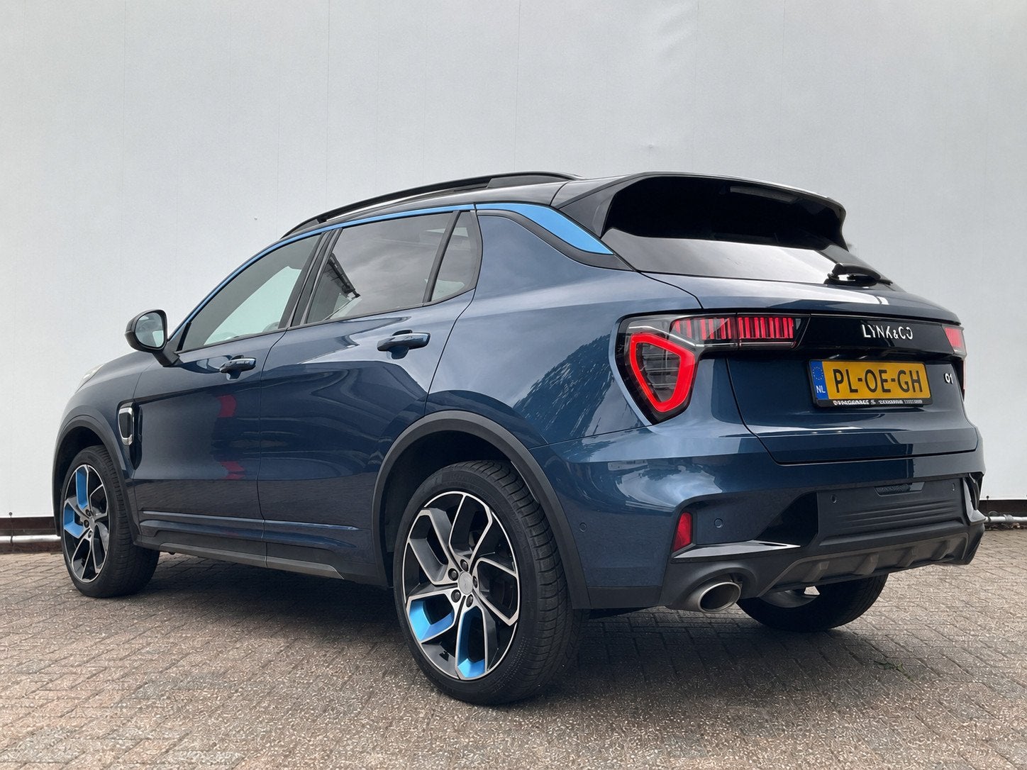 Lynk & Co 01 1.5 PHEV 262PK Adapt.Cruise 360° Cam Carplay Z, Auto's, Euro 6, Blauw, 120 €/maand, Origineel Nederlands