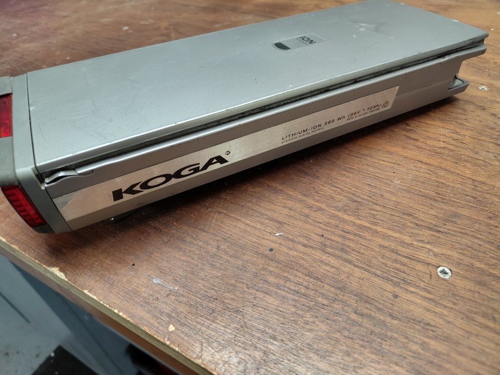 BEN OP ZOEK NAAR KOGA LI-ION ACCU, Ophalen, Nieuw