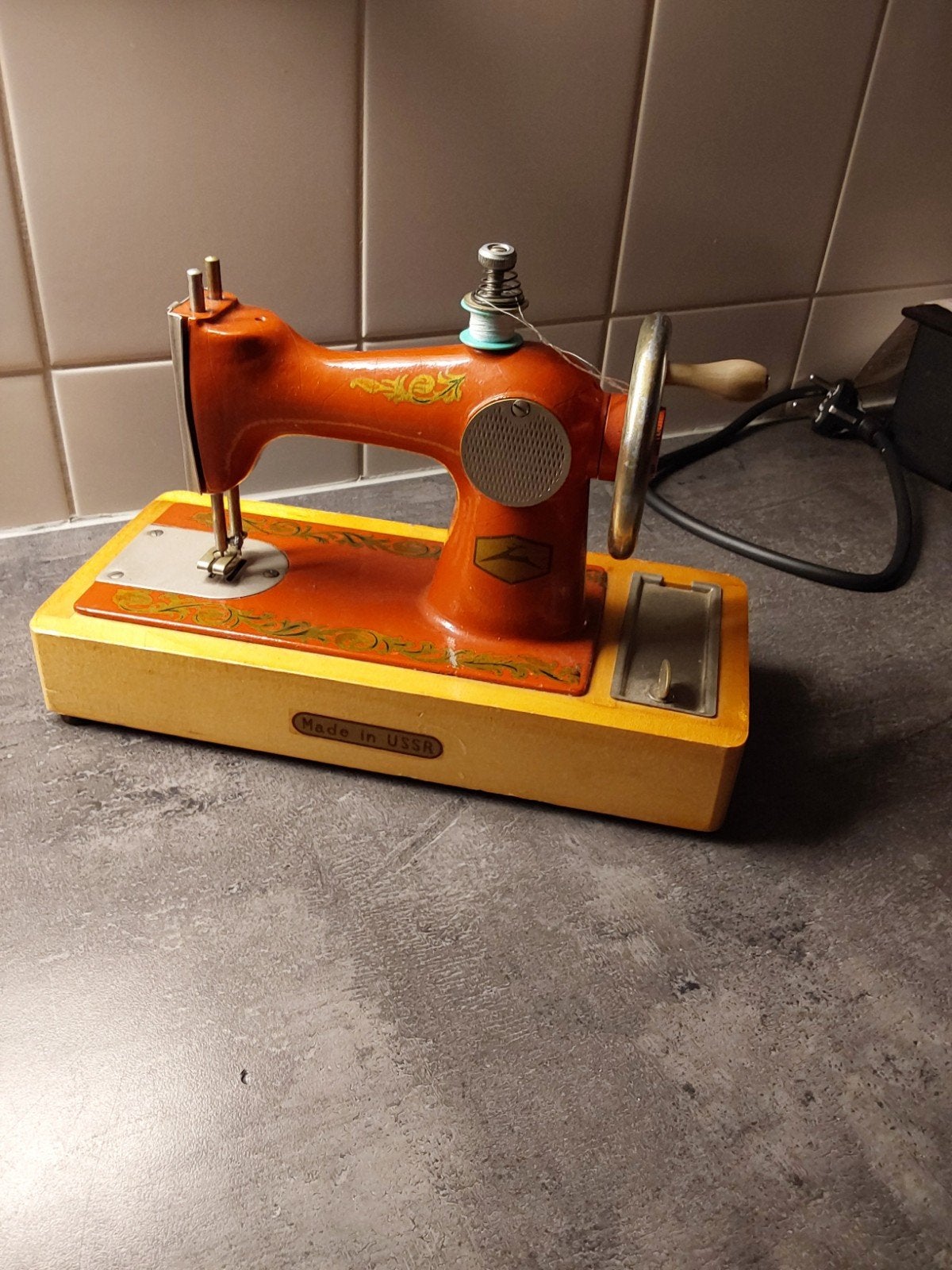 Vintage Naaimachine - Made in USSR - Decoratief, Ophalen