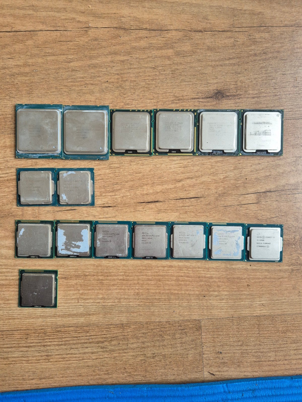 Diverse Intel CPU's: Xeon, Core i3, i5, i7 - 16 stuks, Computers en Software, Diverse (LGA1155, LGA1150, LGA1151, LGA2011), Gebruikt