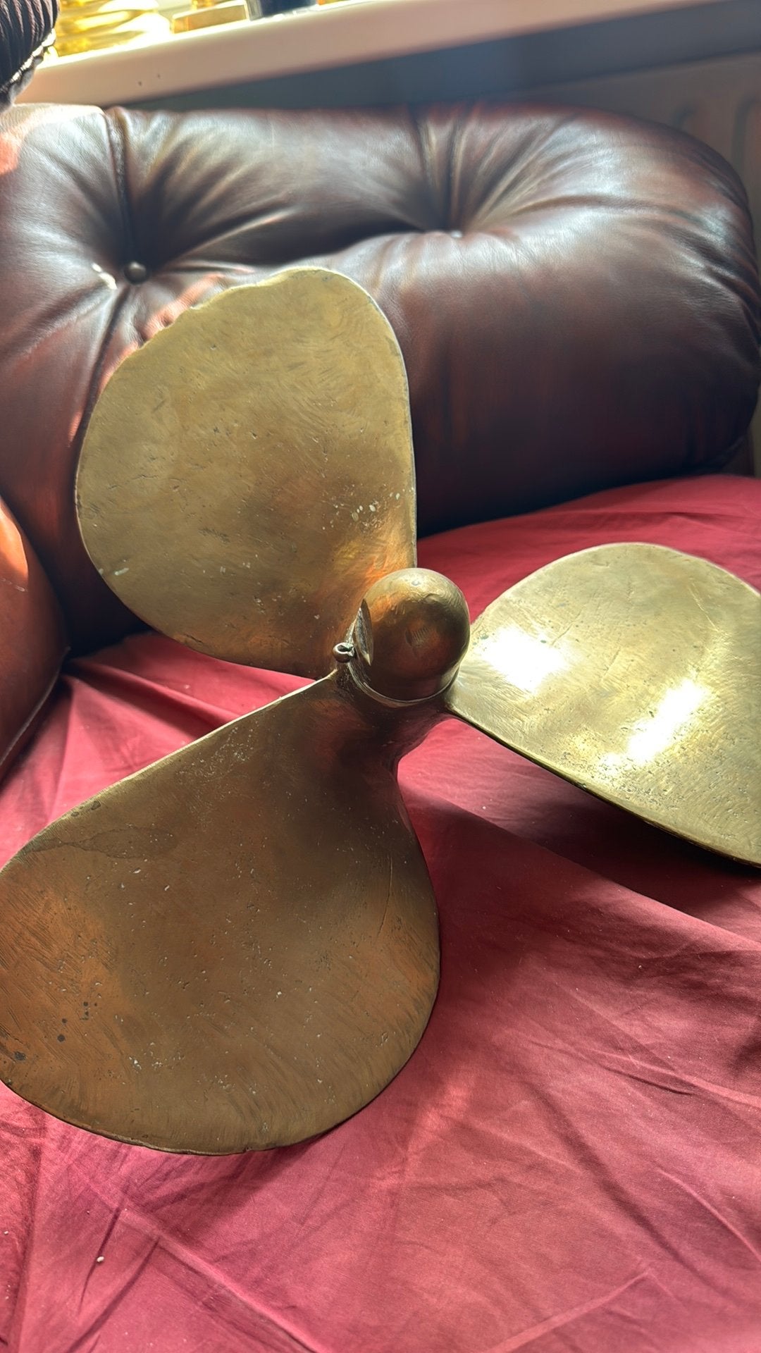 Scheepsschroef. Brons 7kg., Ophalen