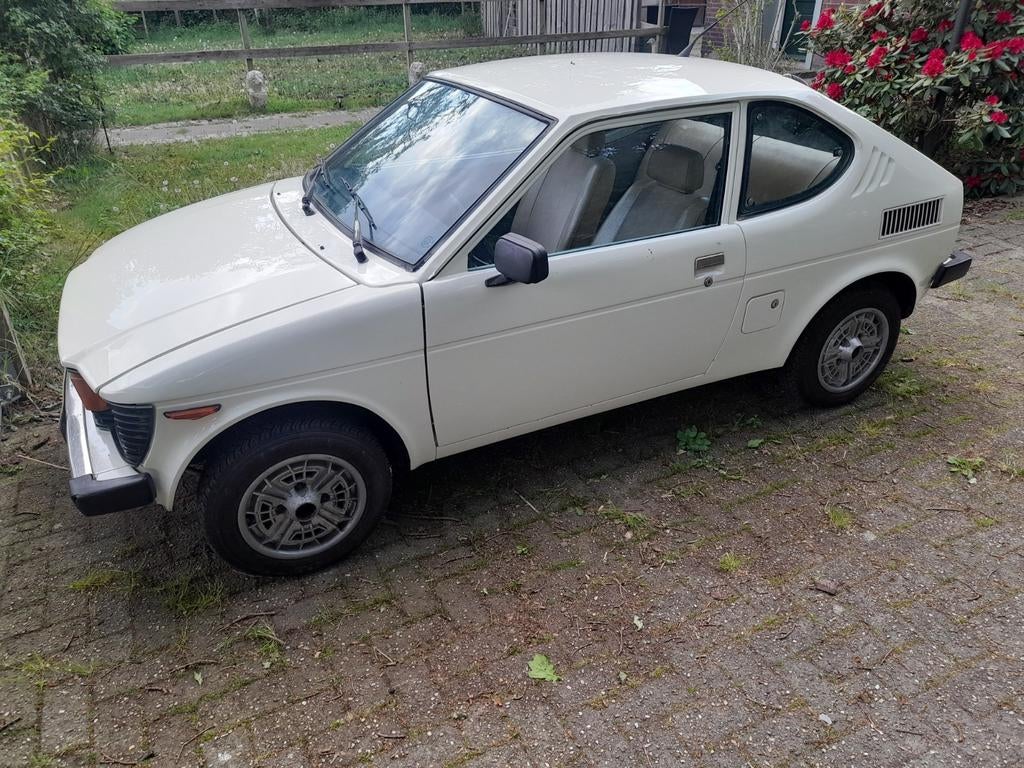 Alle onderdelen voor de suzuki sc 100 gx coupe

Nieuw en geb, Ophalen of Verzenden