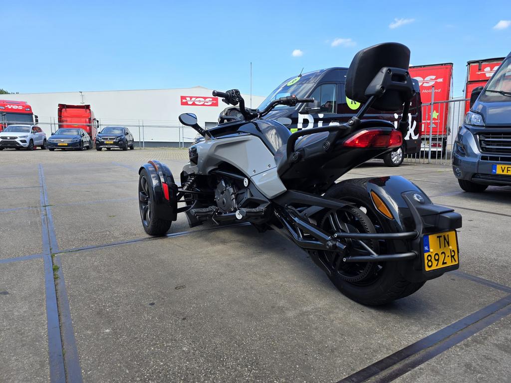 Can-Am Spyder F3-S | Akrapovic | Nardo-Grey