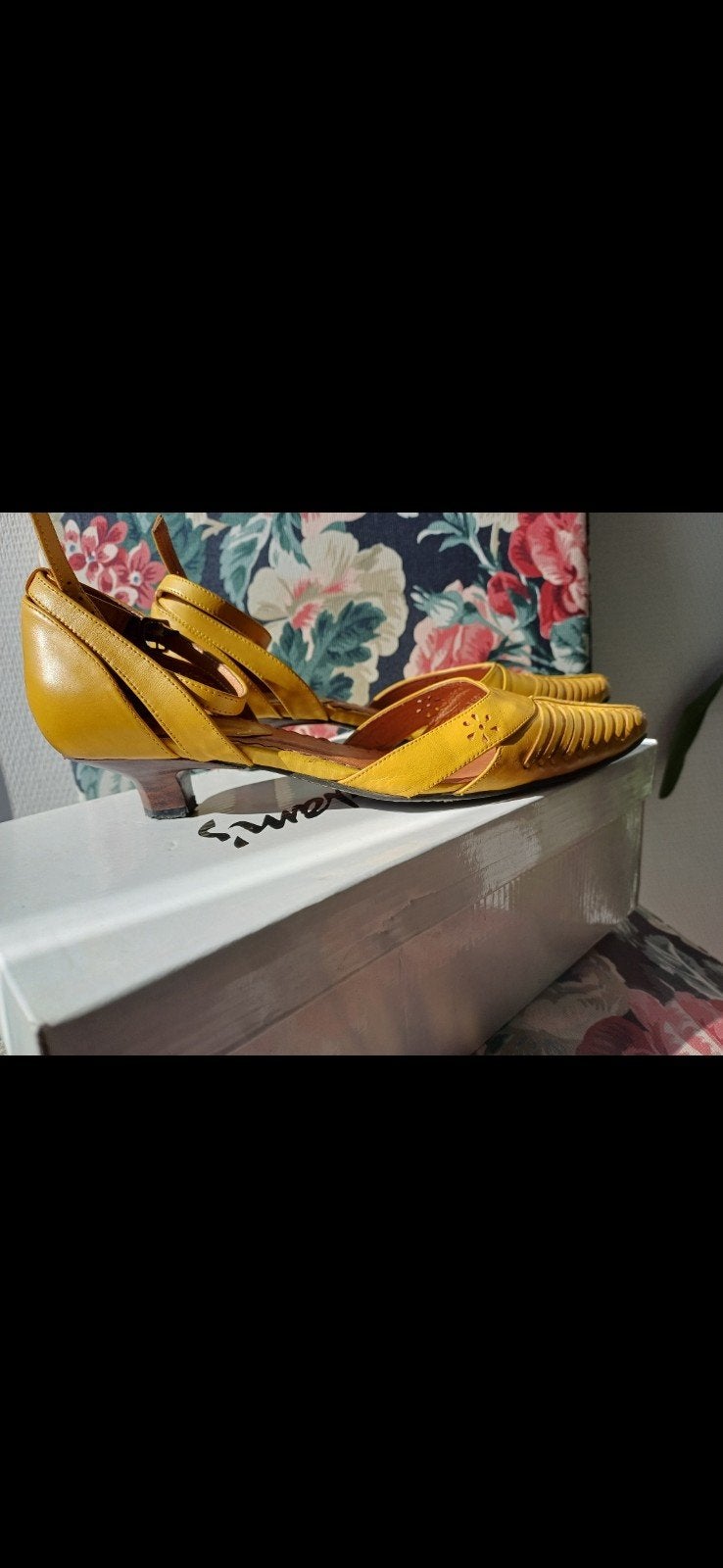 Okergele Dr. Adam's ongedragen leren pumps - Maat 38, Ophalen of Verzenden, Nieuw, Geel