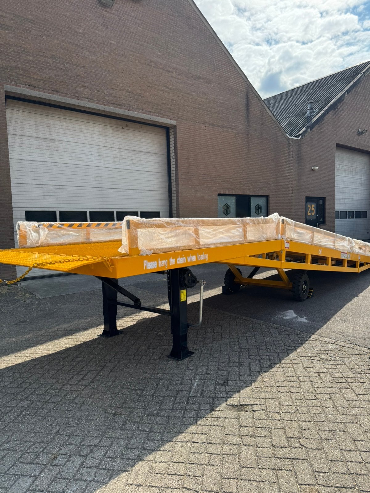 NIEUW - Mobiele laadbrug/laadkade 6 TON - direct leverbaar, Particulier, Te koop