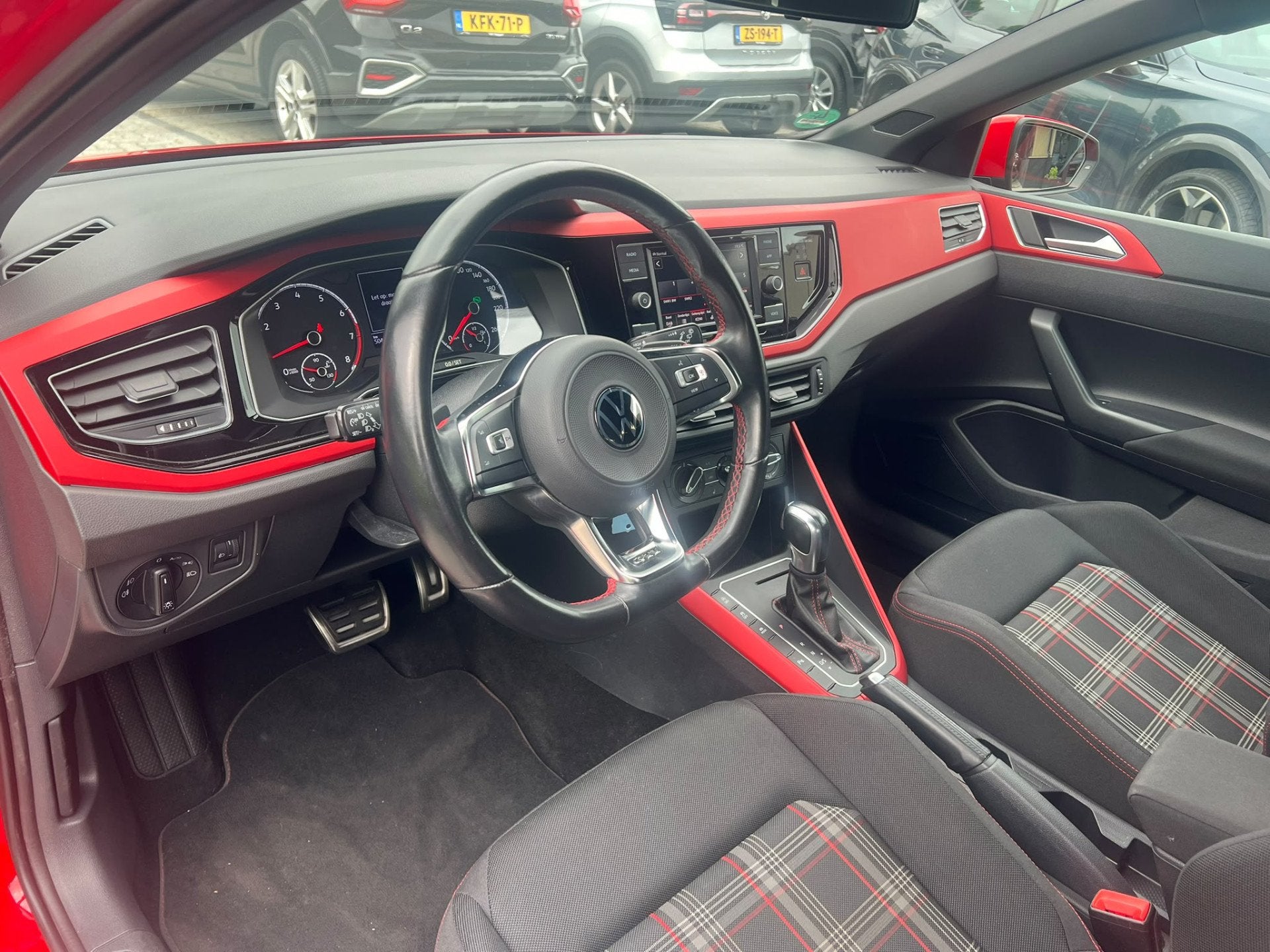 Volkswagen Polo 2.0 TSI GTI cruise, airco, stoelverw,, Stof, Gebruikt, Zwart, 4 cilinders