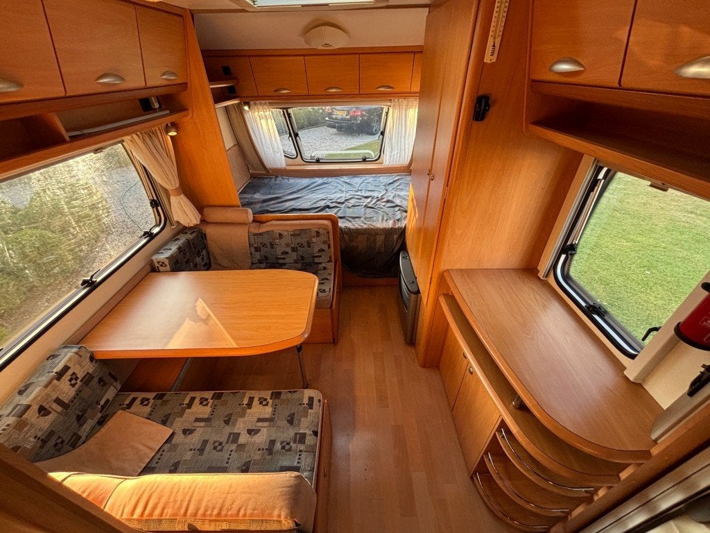 Foto 9 van Chateau CALISTA 430 AMF/MOVER/VOORTENT