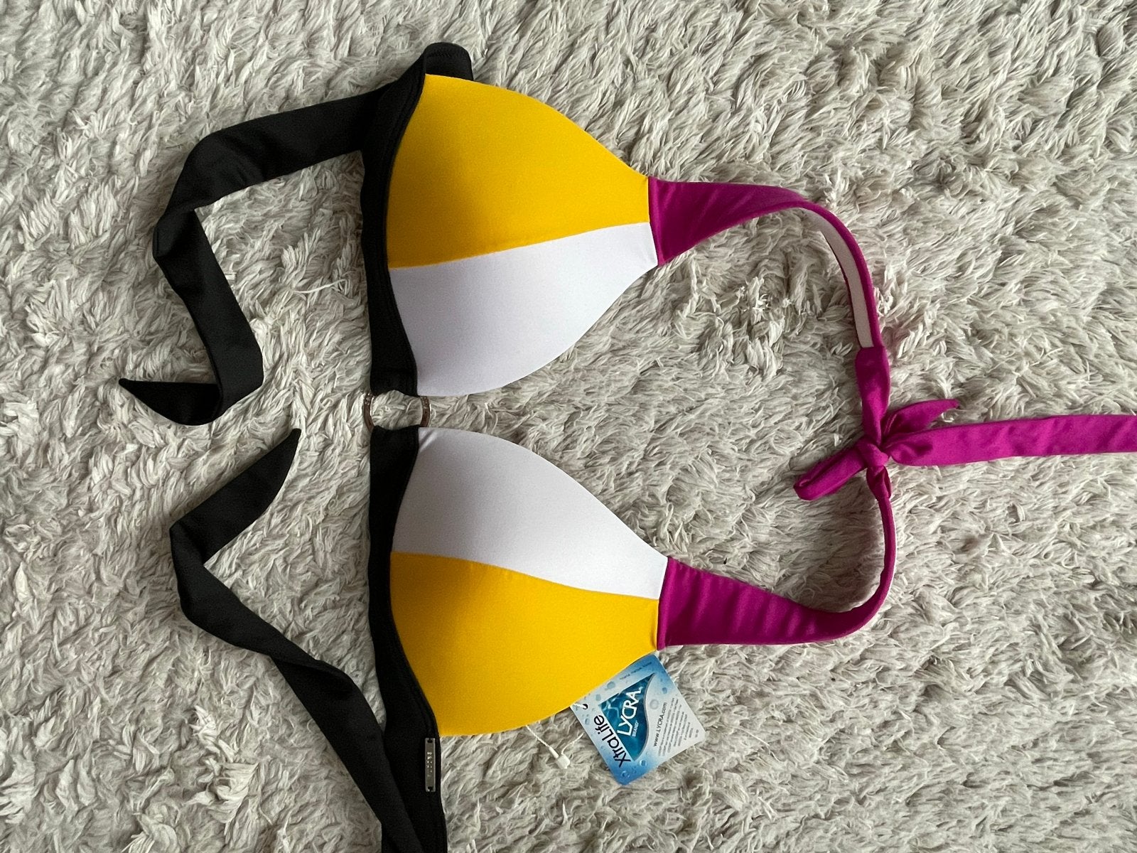 Nieuwe Sapph bikini top, maat 75B, geel/wit/zwart/roze, Ophalen of Verzenden, Nieuw, Geel, Bikini