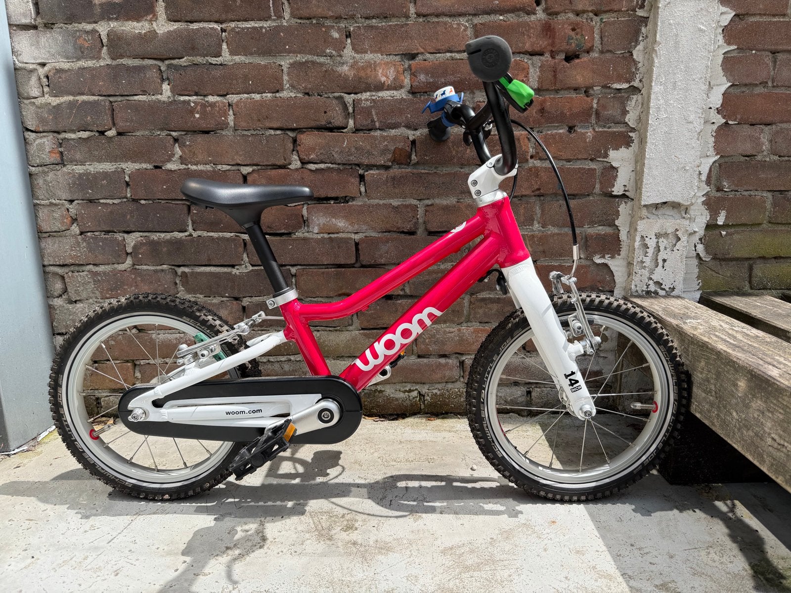 Woom 2 Kinderfiets - Roze / Hot Pink, Woom, Velgrem, Woom, Ophalen