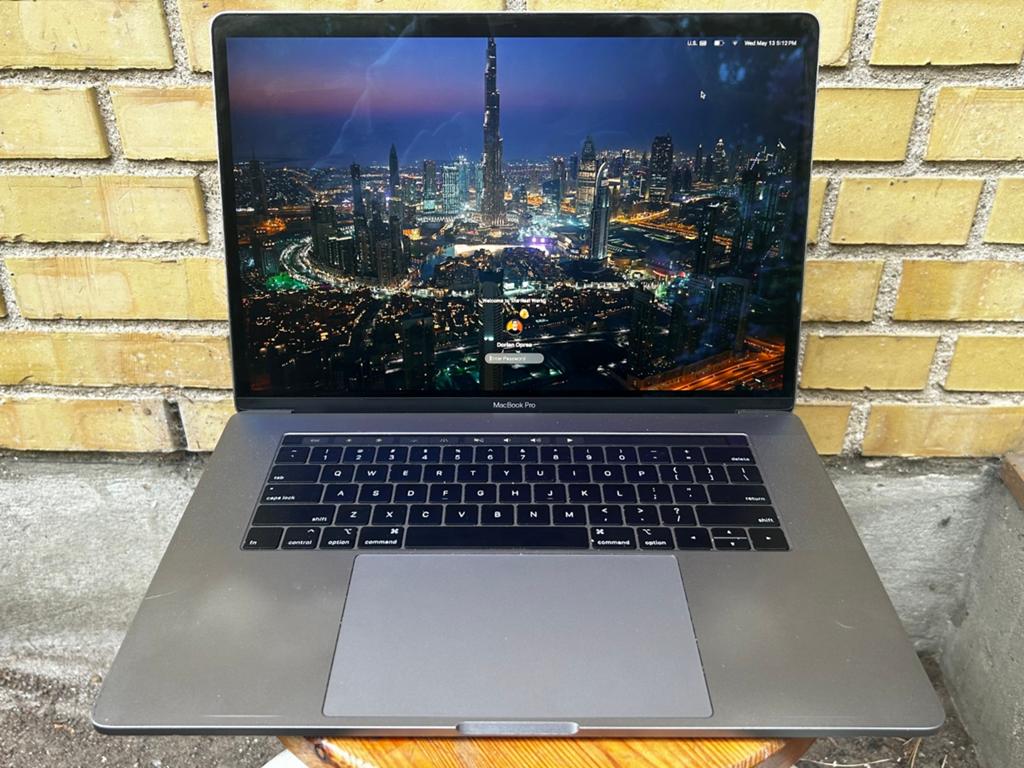 MacBook Pro 15” 2018 i9 16GB SSD Goed Werkend, Computers en Software, Apple Macbooks, Zo goed als nieuw, MacBook Pro, 15 inch