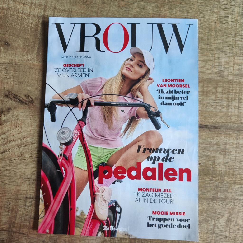 Vrouw Magazine Bijlage Telegraaf week 17 2026, Ophalen of Verzenden, Zo goed als nieuw, Damesbladen