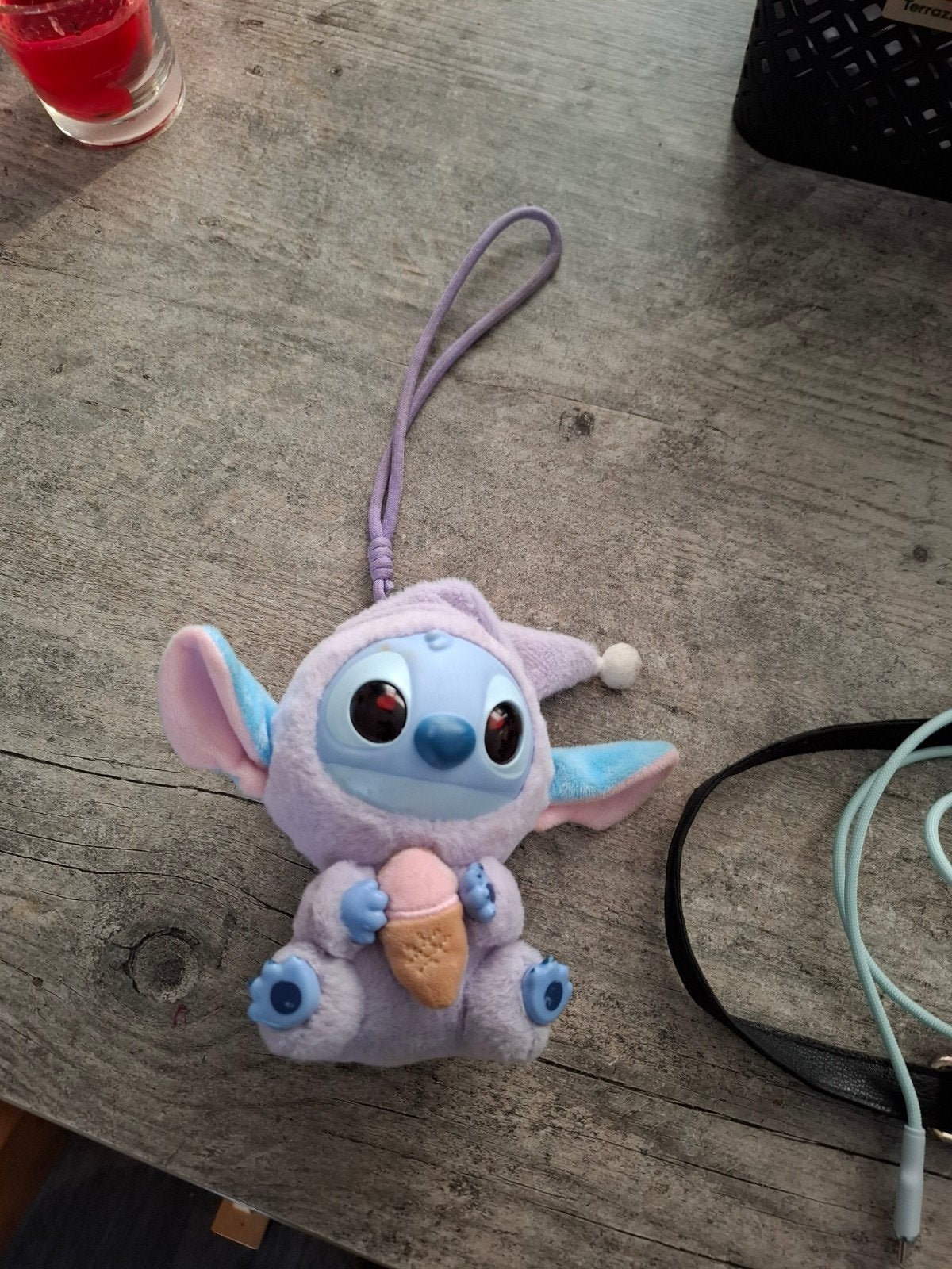 stitch labubu, Verzamelen, Ophalen of Verzenden, Overige figuren, Zo goed als nieuw, Beeldje of Figuurtje