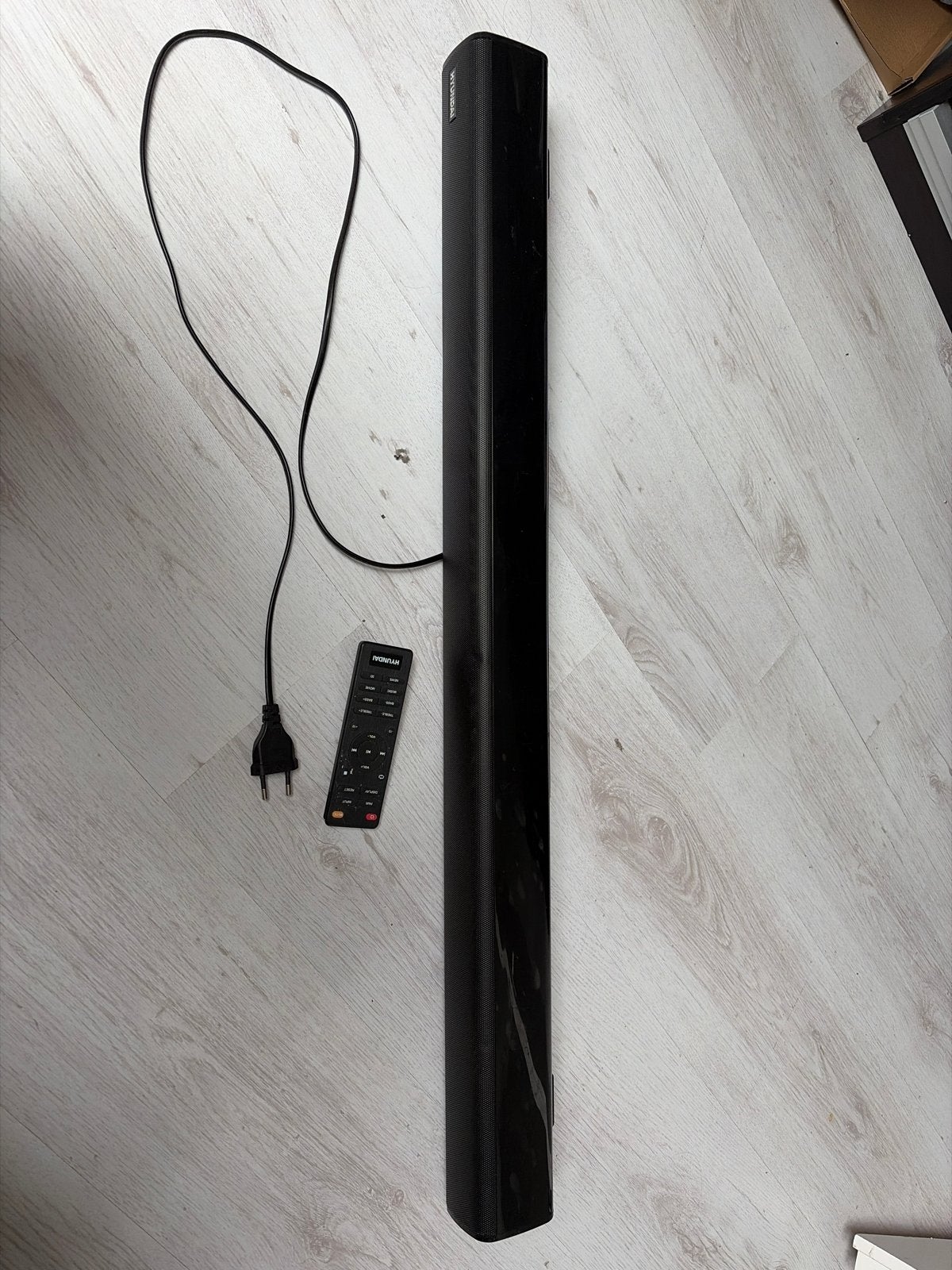 Hyundai Soundbar HHE271901 met Afstandsbediening, Ophalen of Verzenden, Gebruikt