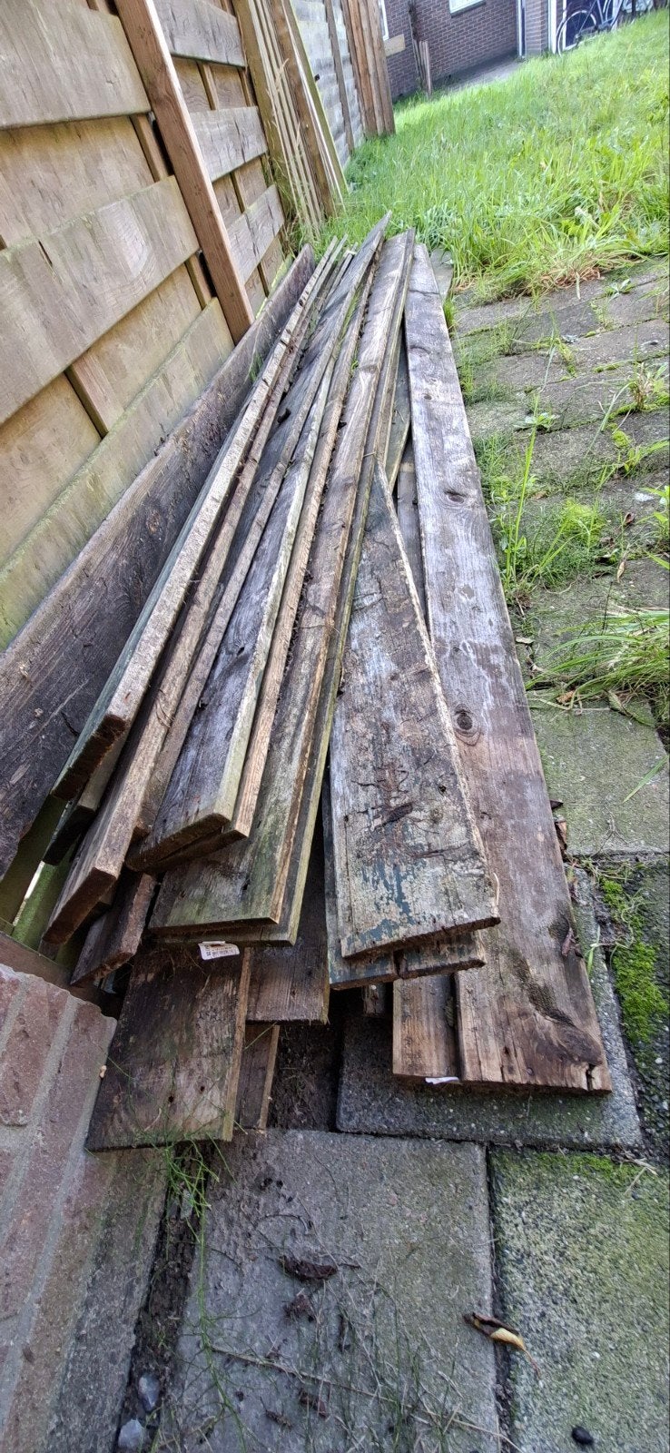 Gratis af te halen: Gebruikte houten planken, Ophalen, Gebruikt, Minder dan 25 mm, 200 tot 250 cm