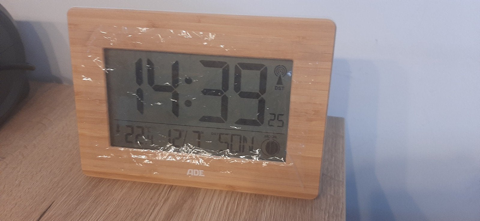 Radiogestuurde digitale klok, Wandklok, Nieuw, Ophalen of Verzenden, Digitaal