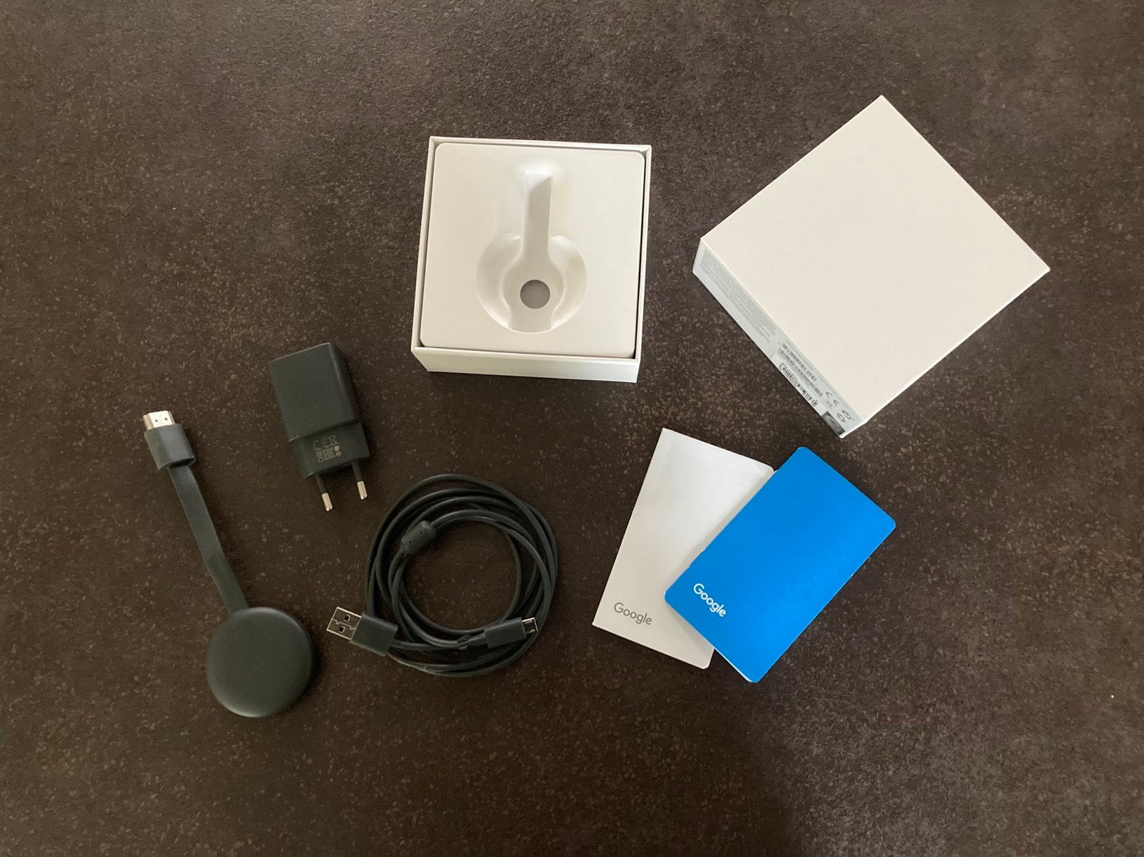 Google Chromecast 3e generatie (V3) + originele accessoires, Ophalen of Verzenden, Zo goed als nieuw, Overige typen