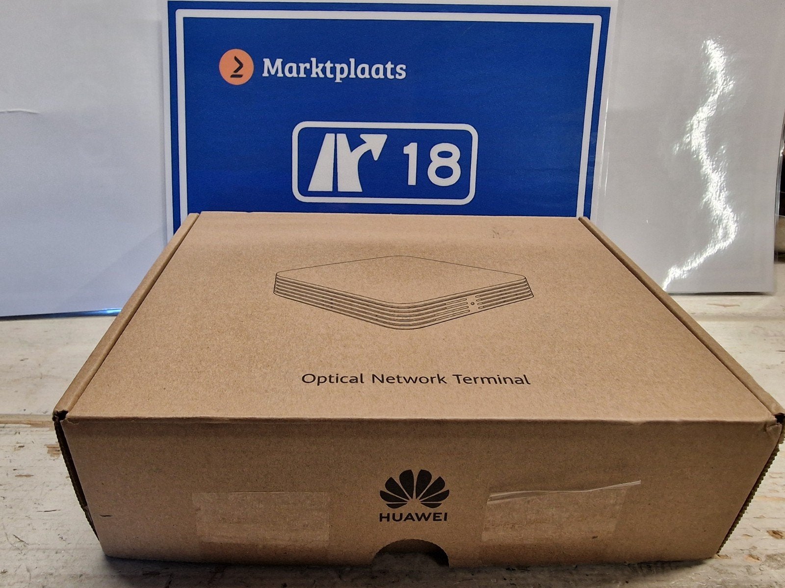 Huawei OptiXstar HN8010Ts-20 XGS-PON Terminal ONT, Ophalen of Verzenden, Zo goed als nieuw, Router, Huawei