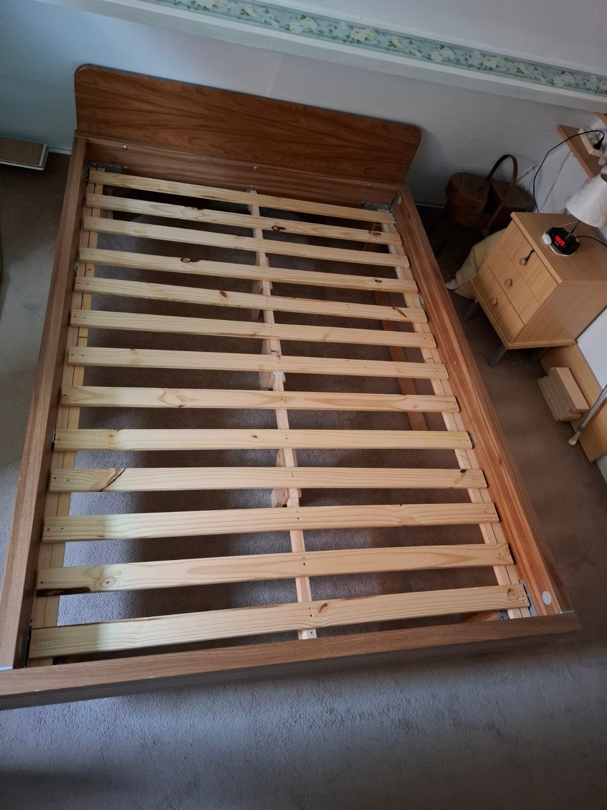 2 persoons bed, Ophalen, Gebruikt, Bruin, Tweepersoons