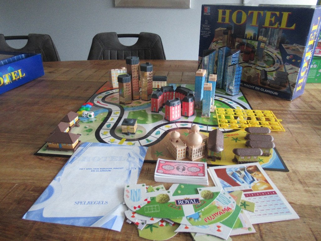 Nieuw compleet spel Hotel van MB spellen, Ophalen of Verzenden, Nieuw